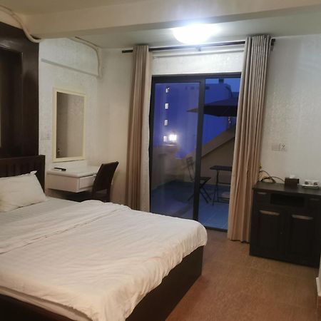 Sovanphum Riverside Phnom Penh Exterior photo